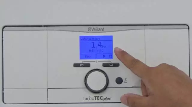 集中供暖用壁掛爐嗎？壁掛爐PK集體供暖_小松鼠壁掛爐e4