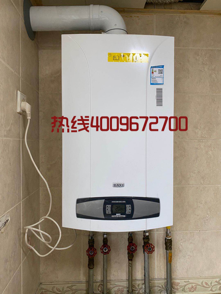 望京東園國(guó)風(fēng)上觀八喜璐娜24kw壁掛爐安裝案例_壁掛爐排煙