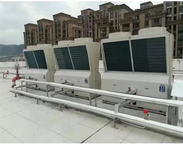 空氣源熱泵能耗對比空氣源熱泵的熱效率_空氣能連接暖氣片的視頻