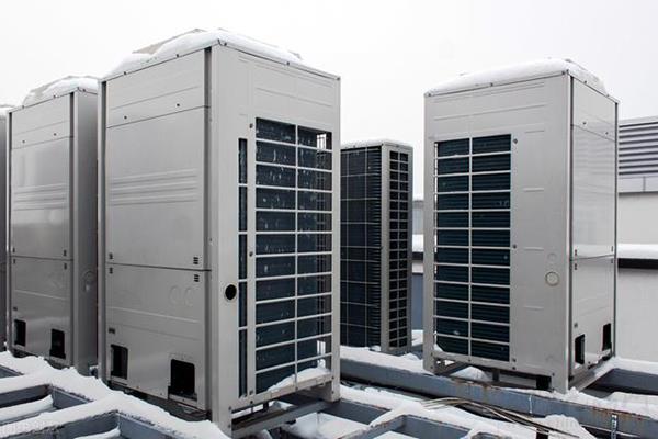 120平米空氣能取暖設(shè)備多少錢?_太陽雨空氣能7p的價格