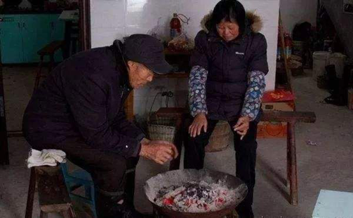 這些家庭采暖方式，你經(jīng)歷過幾種？_阿里斯頓壁掛爐怎么樣