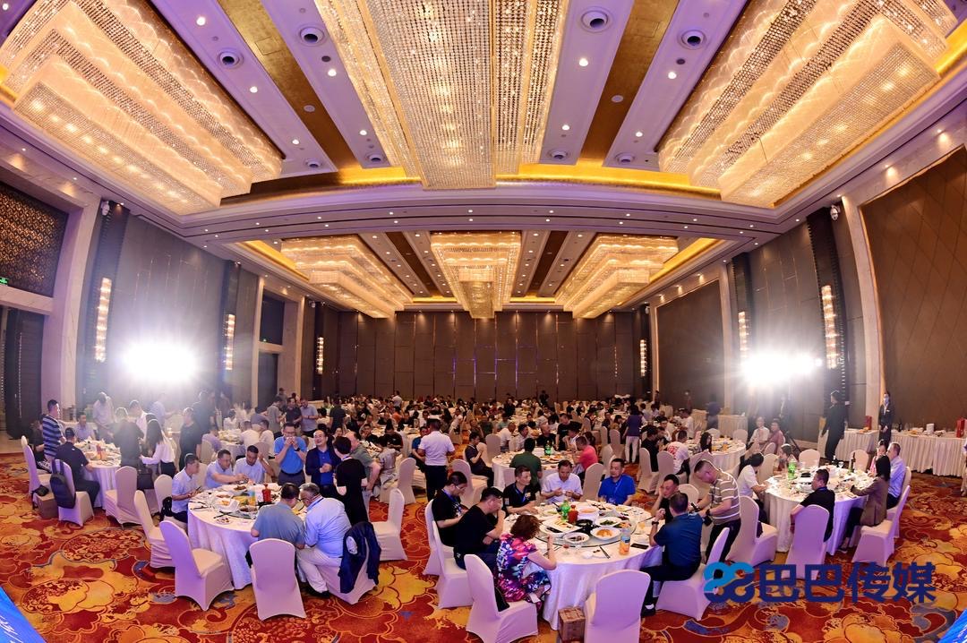 敬我們熱愛的事業(yè)——艾瑞科之夜，干杯！_喜德瑞壁掛爐