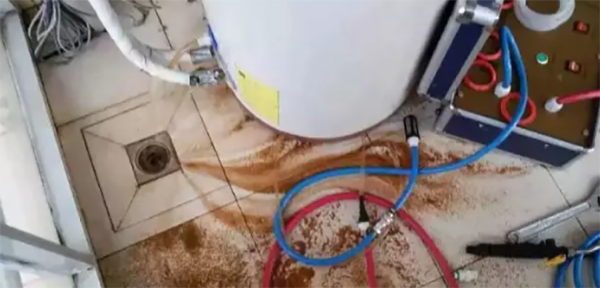 空氣能熱水器維護(hù)與保養(yǎng)的工作怎么做？_空氣源怎么拆裝