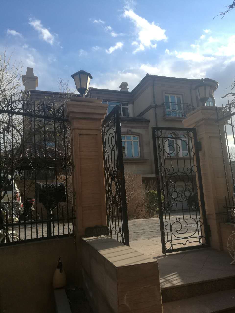順義阿凱迪亞莊園貝雷塔原裝進(jìn)口28kw壁掛爐銷售_申花壁掛爐