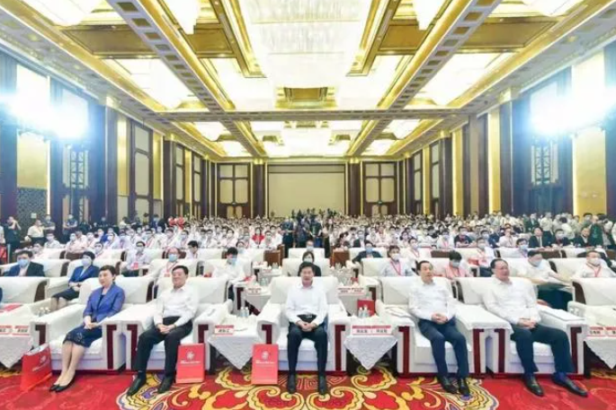 萬(wàn)和連續(xù)五年上榜“中國(guó)制造業(yè)民營(yíng)企業(yè)500強(qiáng)”_什么品牌的壁掛爐好