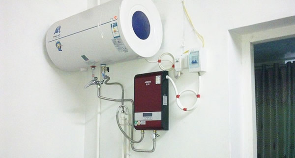 暖氣片廠家：即熱式熱水器給暖氣片供暖優(yōu)缺點？即熱式熱水器安裝？_附近暖氣片生產(chǎn)廠家電話