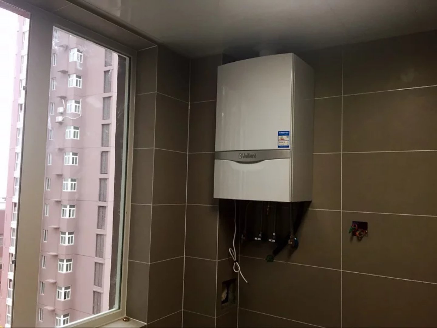 老舊威能壁掛爐熱水出故障怎么辦？_如何清洗壁掛爐