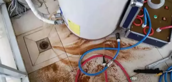 如何清洗空氣能熱水器_派沃空氣能是名牌嗎