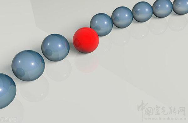 空氣源熱泵和風(fēng)冷熱泵有什么區(qū)別_空氣能熱水器費電嗎 一天多少度