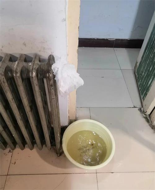 老式暖氣片漏水了怎么辦？一招教你修補如新！_暖如家網(wǎng)