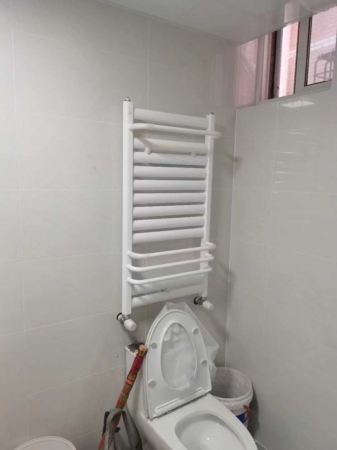 廚房暖氣片安裝什么樣的好_暖如家網(wǎng)