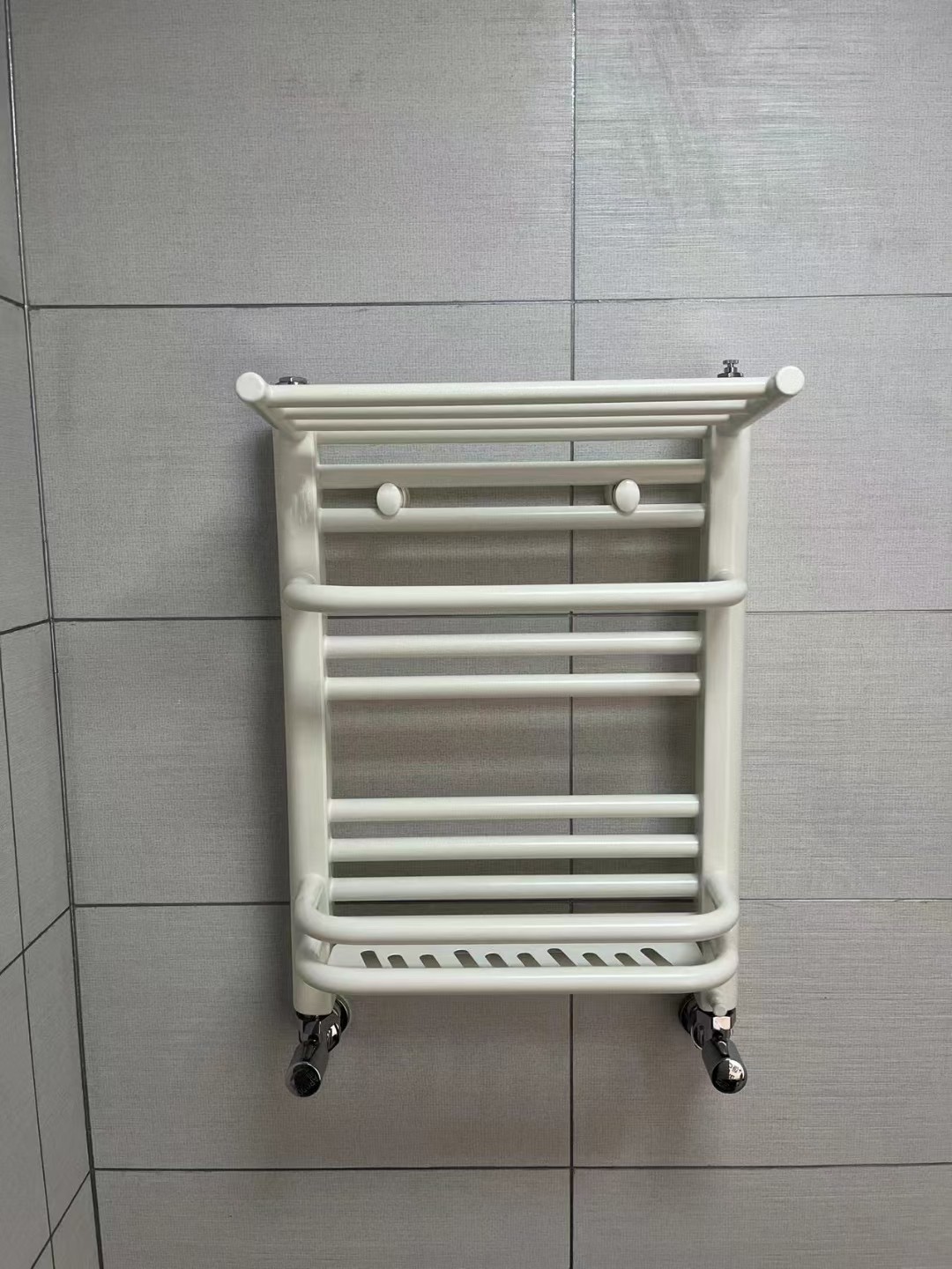 衛(wèi)生間用鋼制背簍暖氣片銅鋁復(fù)合衛(wèi)浴新選擇_暖如家網(wǎng)